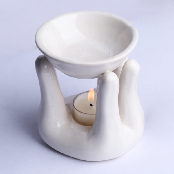 ceramic-white-hand-tealight-diffuser